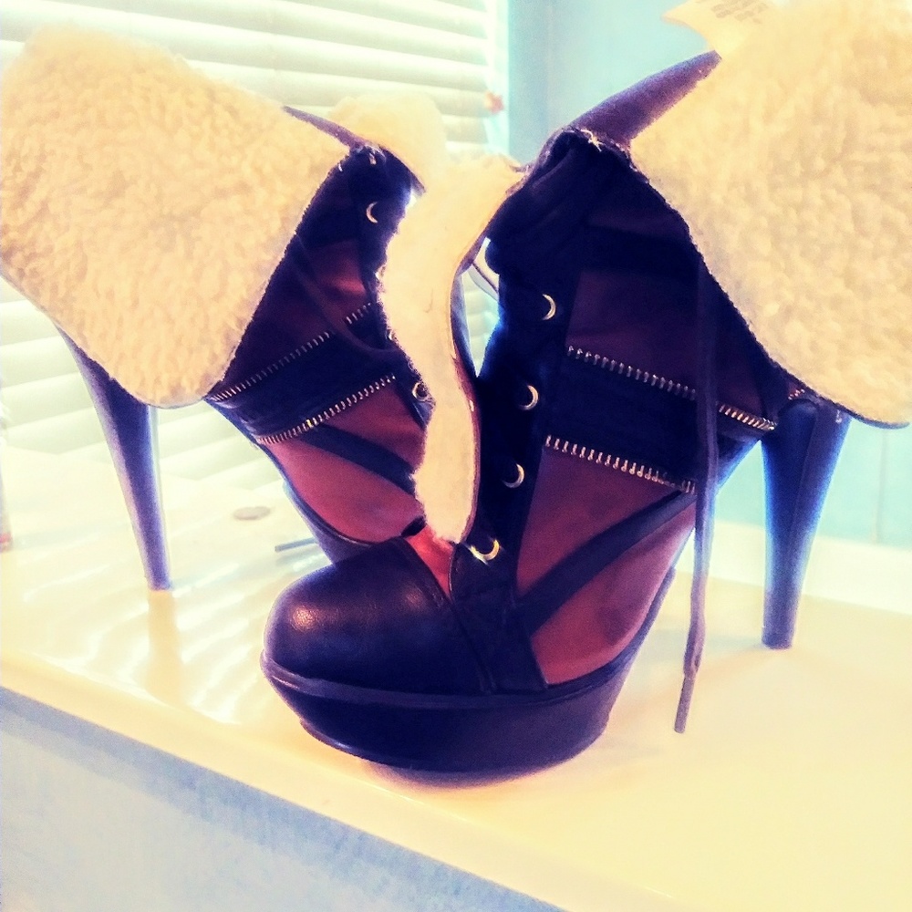 THE COOLEST BOOTS EVERRRRRR!!! - Picture 3 of 5